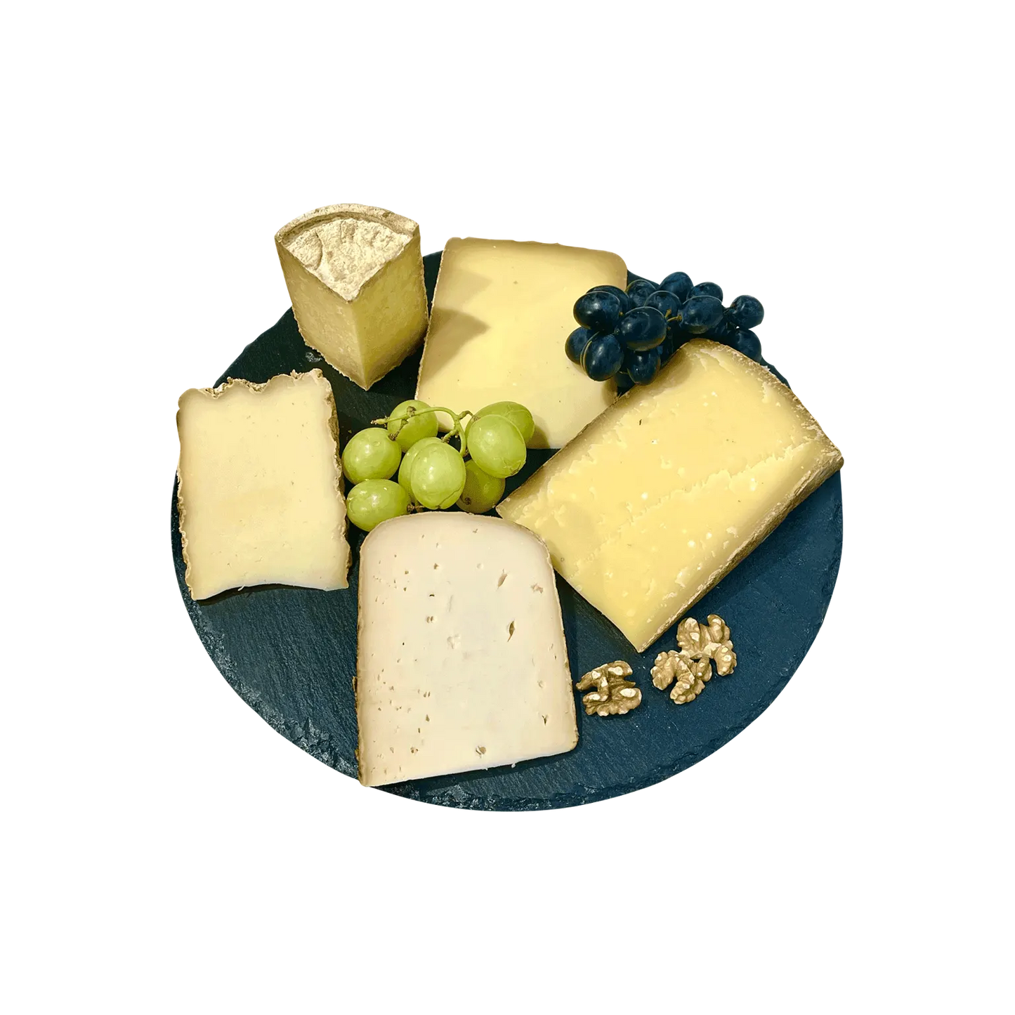 Auswahl an fünf verschiedenen Sorten Bergkäse, darunter Comté, Gruyère und Cantal, bei Les Épicuriens in Berlin Kreuzberg