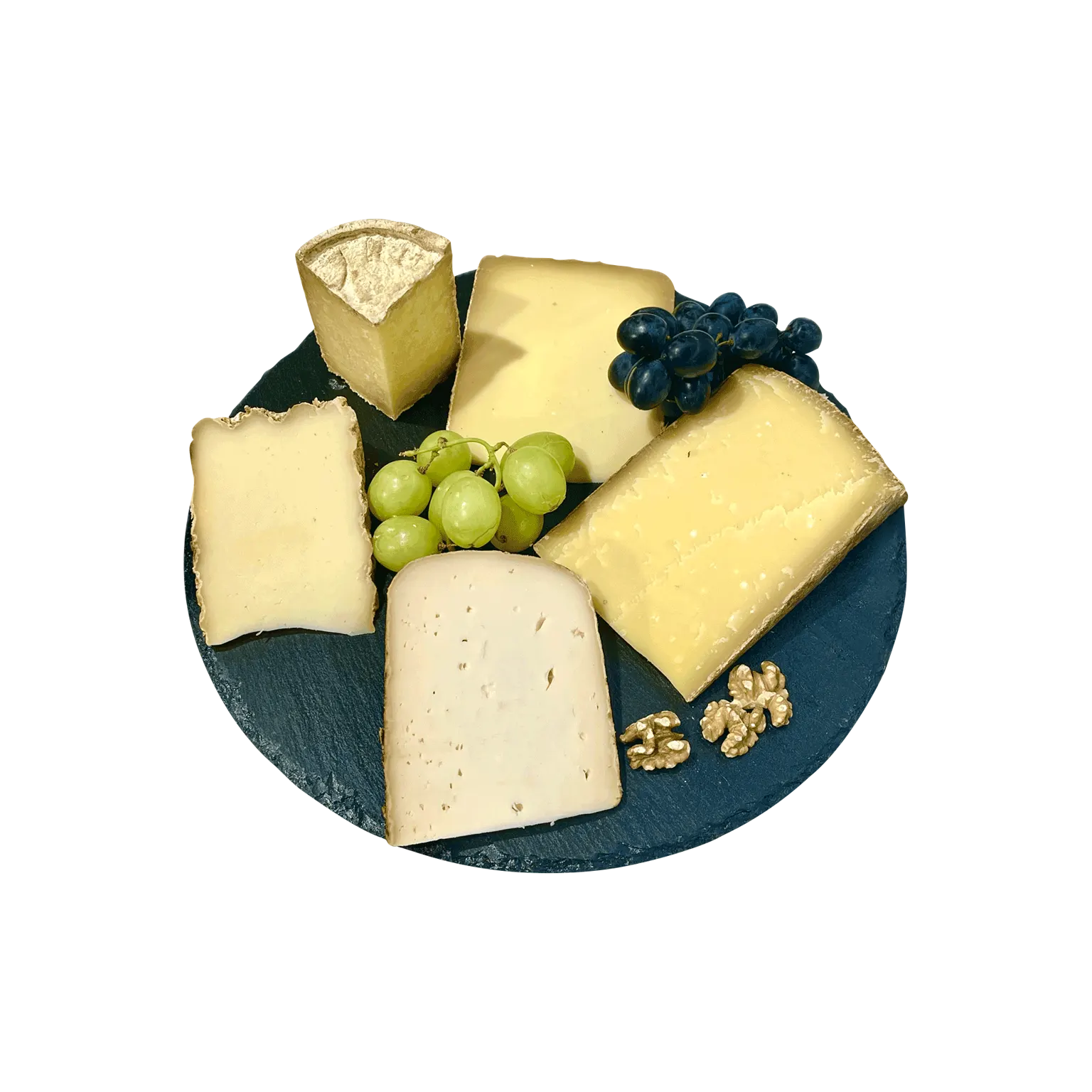 Auswahl an fünf verschiedenen Sorten Bergkäse, darunter Comté, Gruyère und Cantal, bei Les Épicuriens in Berlin Kreuzberg