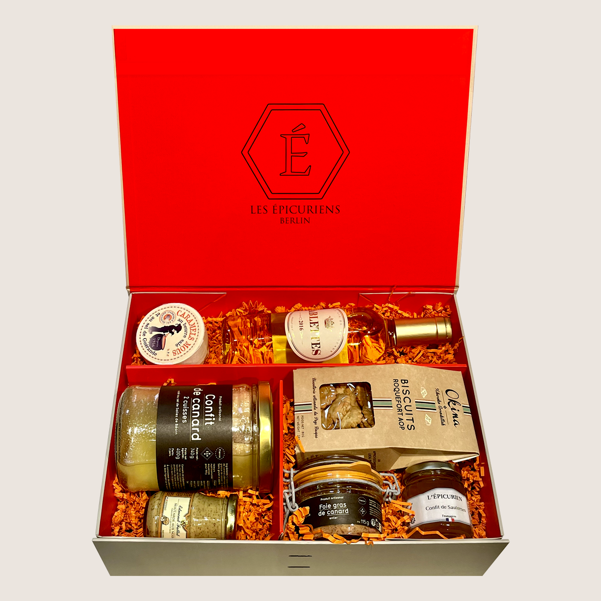 Geschenkbox "La Périgourdine" von Les Épicuriens in Berlin Kreuzberg mit Confit de Canard, Foie Gras, Senf und Sauternewein